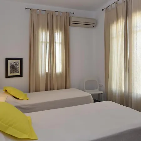 Aspro Villas Piso Livadi