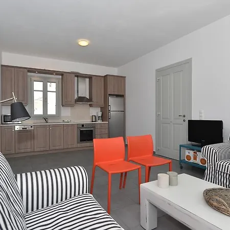 Villa Aspro Piso Livadi