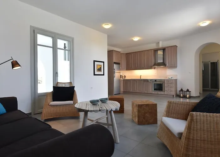 Villa Aspro Piso Livadi