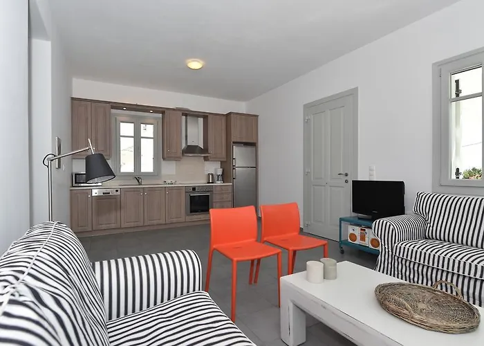 Villa Aspro Piso Livadi